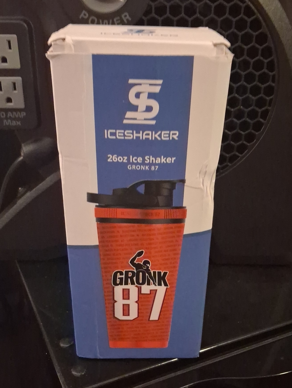 GRONK 87 26oz Red Ice Shaker Bottle